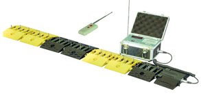 無線便攜式遙控破胎器廠家,富順縣成輝全自動(dòng)破胎釘送貨上門-中國(guó)棉花采摘機(jī)交易網(wǎng)